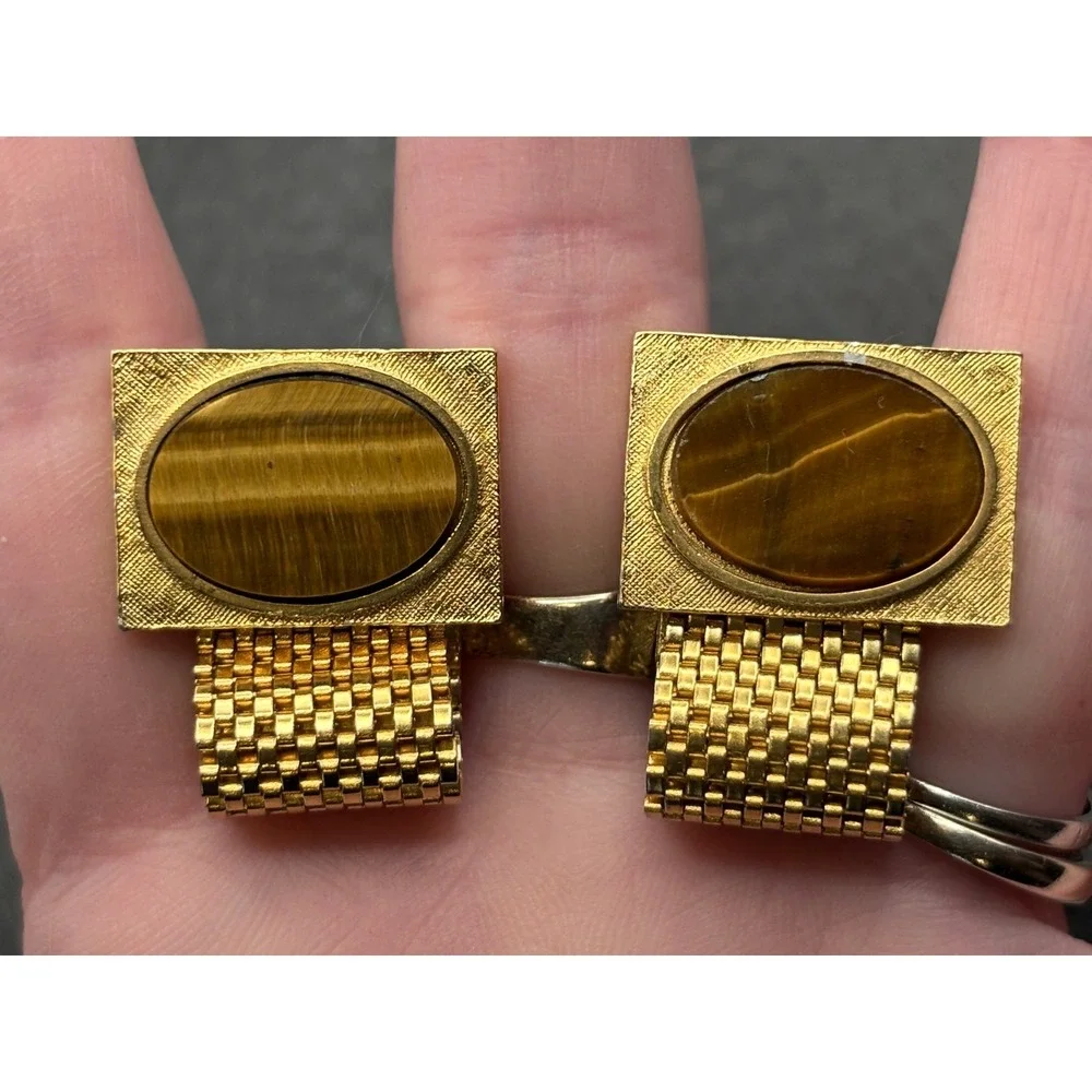 Vintage Tiger Eye Gold Tone Mesh Wrap Around Cufflinks